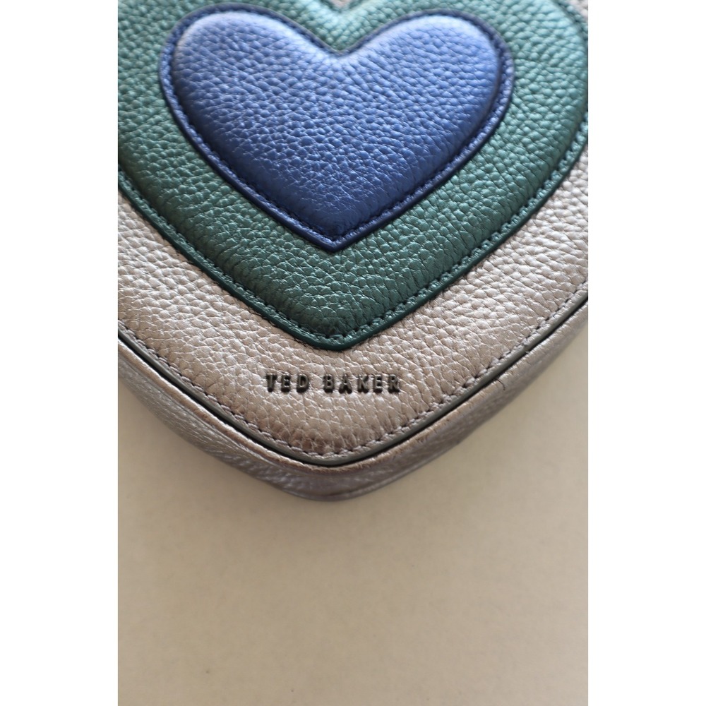 Ted Baker Leather Heart Shaped Crossbody‎ Bag With Chain - Picture 4 of 11